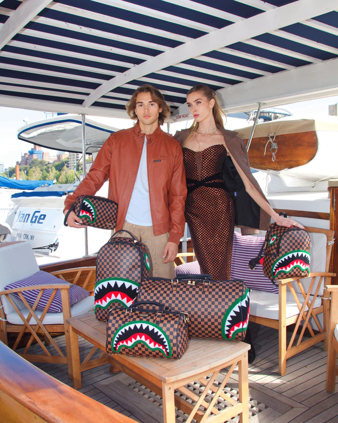 POCHETTE E BEAUTY SPRAYGROUND CHENILLE SIP TOILETRY - BRICK MARRONE