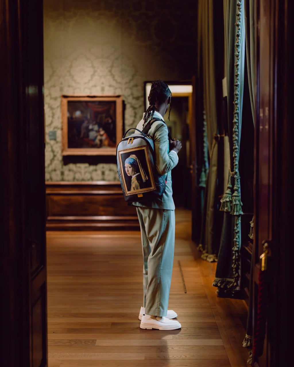 MAURITSHUIS MUSEUM GIRL WITH A PEARL EARRING FRAME BACKPACK