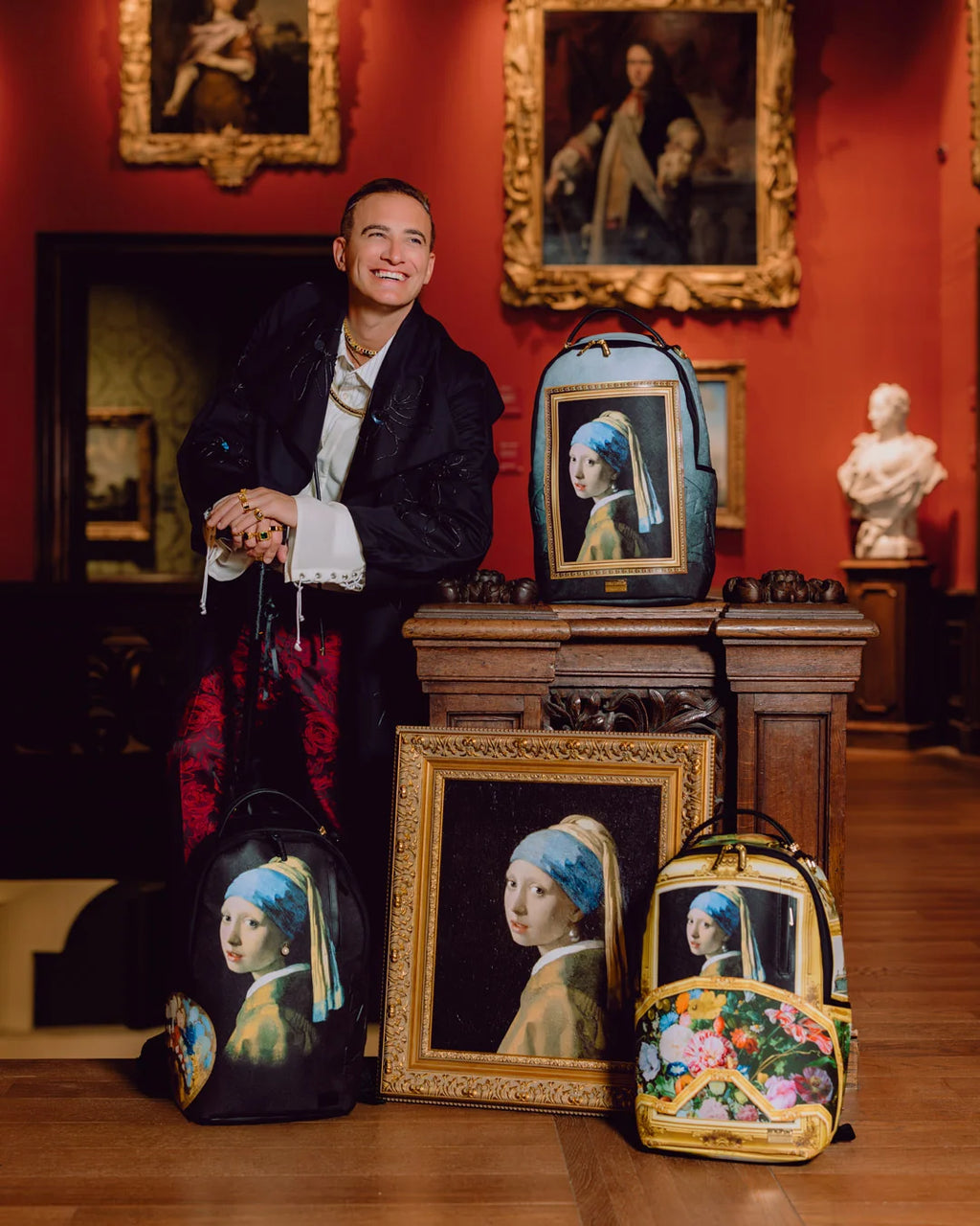 MAURITSHUIS MUSEUM GIRL WITH A PEARL EARRING FRAME BACKPACK