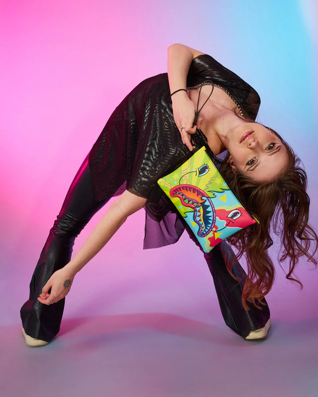 SPLIT WEIRD POUCHETTE