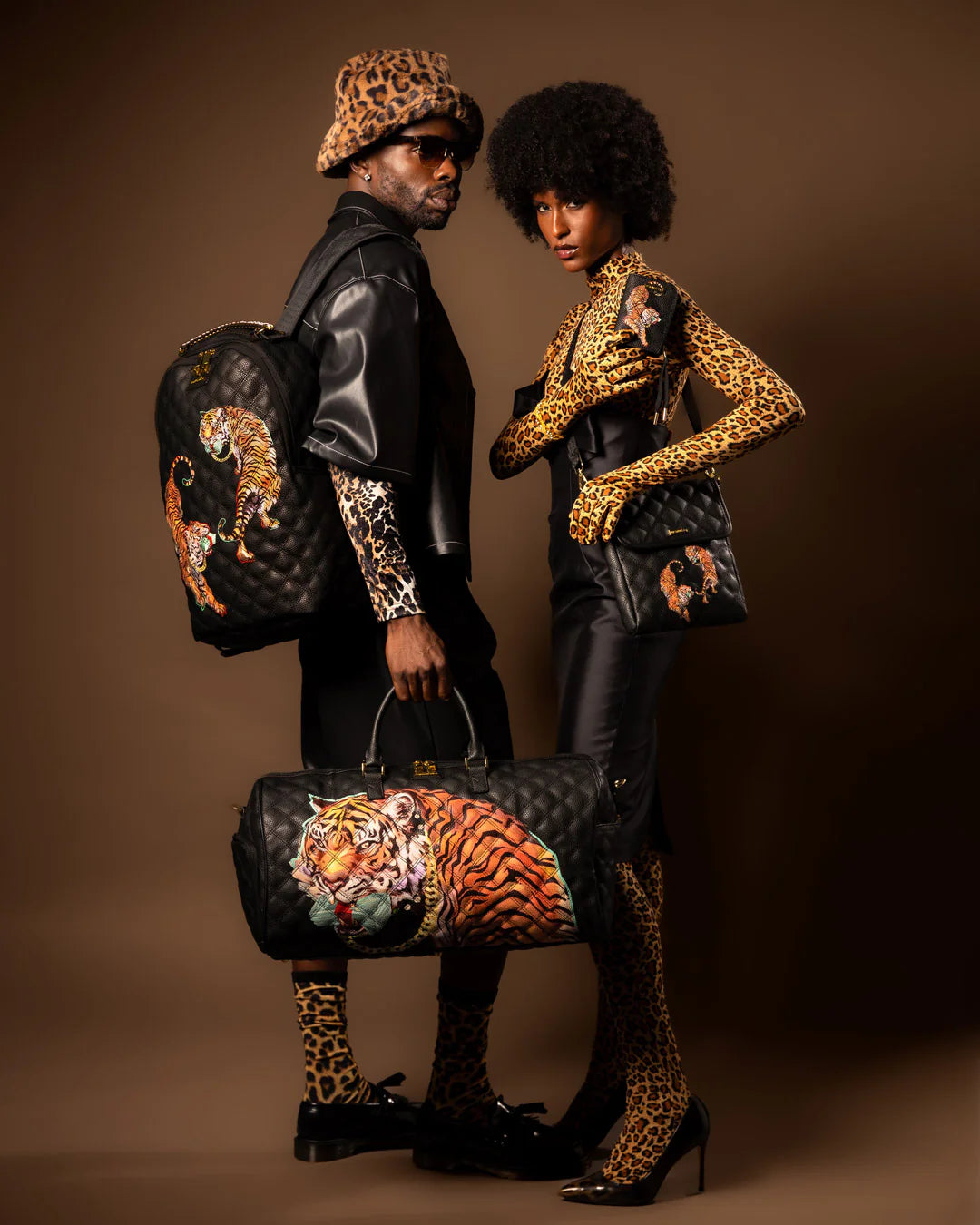 MONEY TIGERS MESSENGER SLING