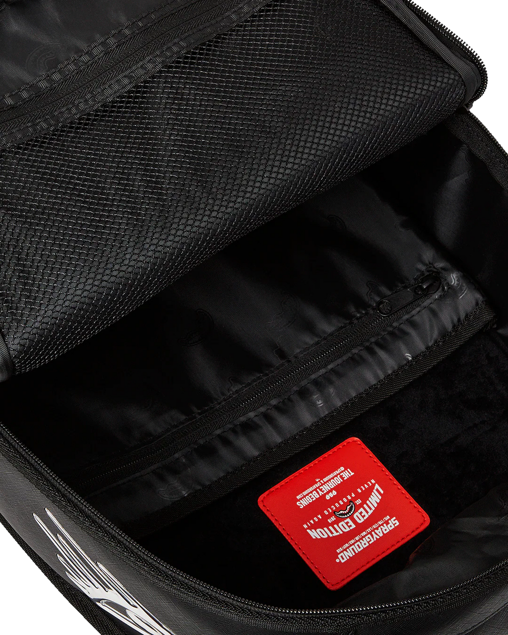 METALLIC DRIP SHARK DLXSV BACKPACK