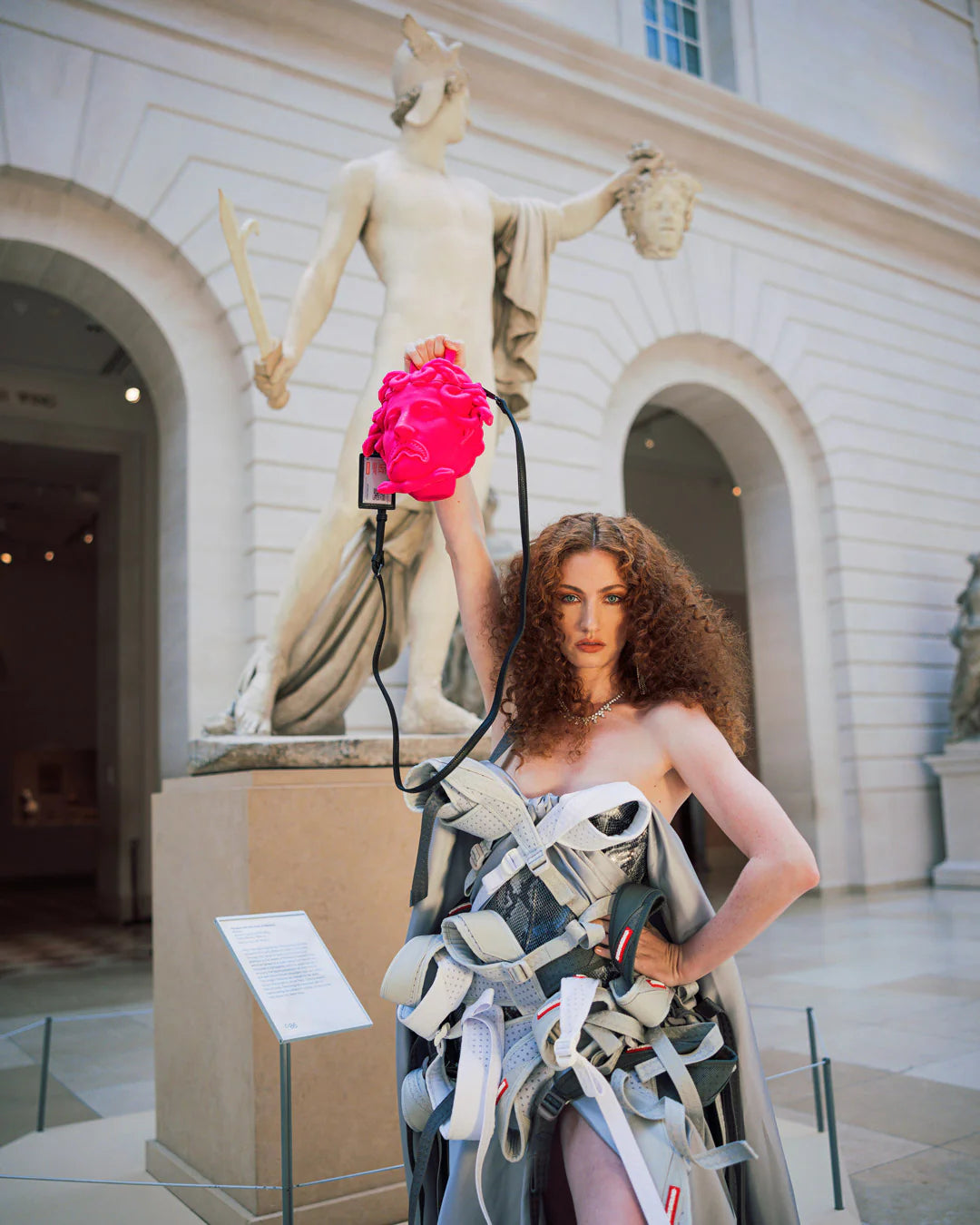 MET MEDUSA PINK MARBLE
