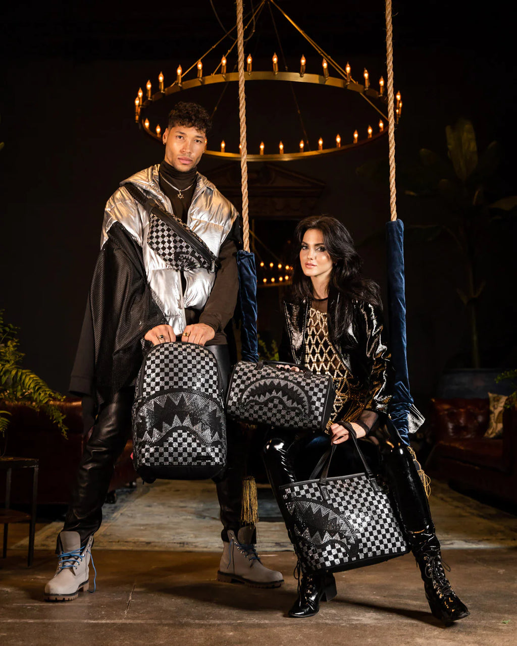 BORSA SPRAYGROUND TRINITY CHECKERED MINI DUFFLE NERO