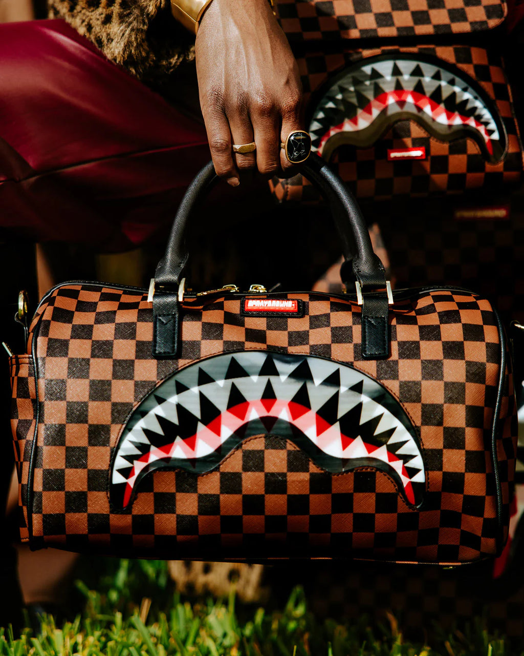 SIP LENTICULAR CHOMP MINI DUFFLE