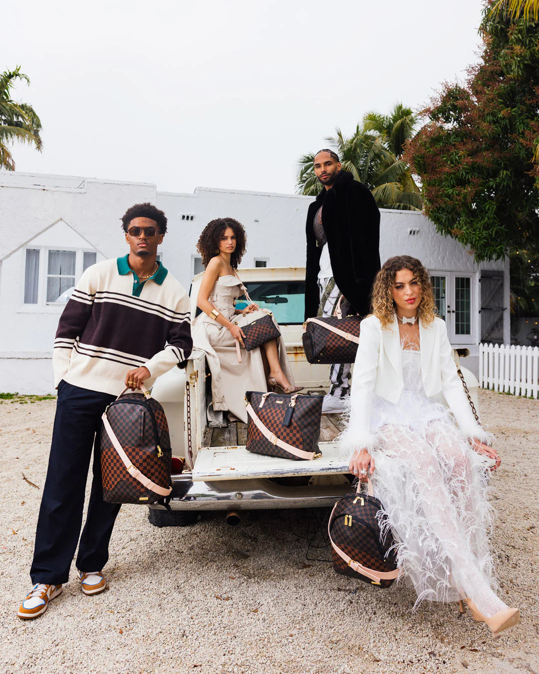 BOUJEE STRAP CROSSBODY