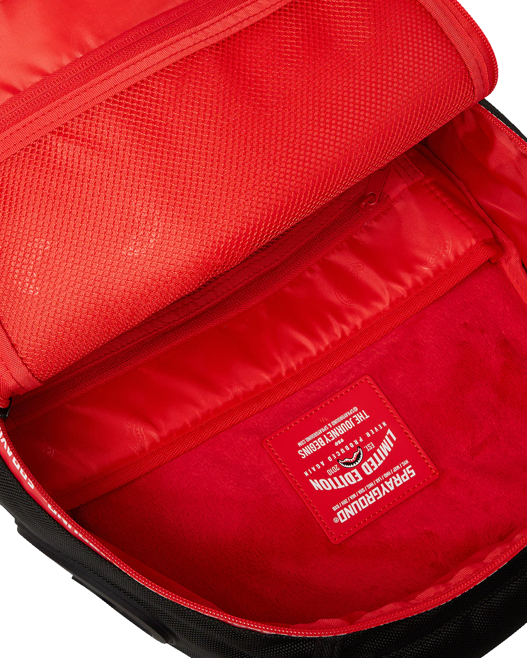 PRINTED ZIPPER SHARK DLXR BACKPACK