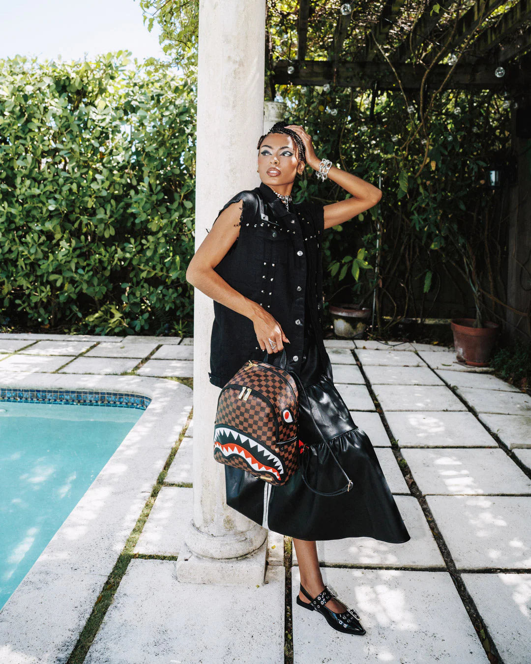 SAWTOOTH SHARKS IN PARIS SAVAGE