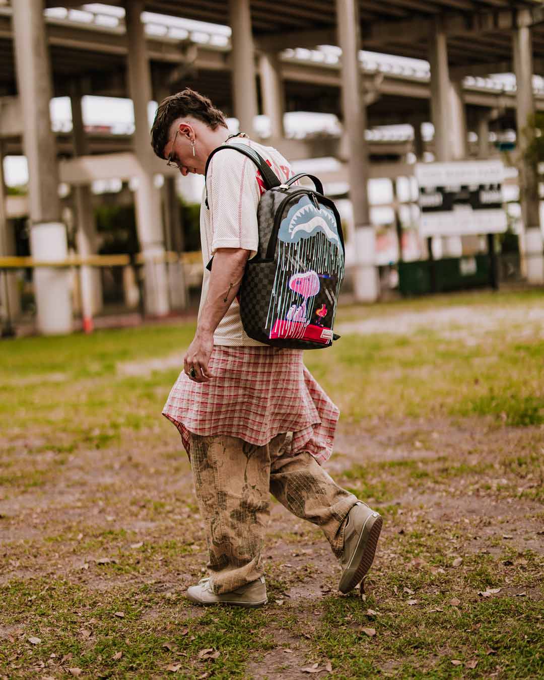 PEANUTS FRIENDS HELP FRIENDS DLXSV BACKPACK