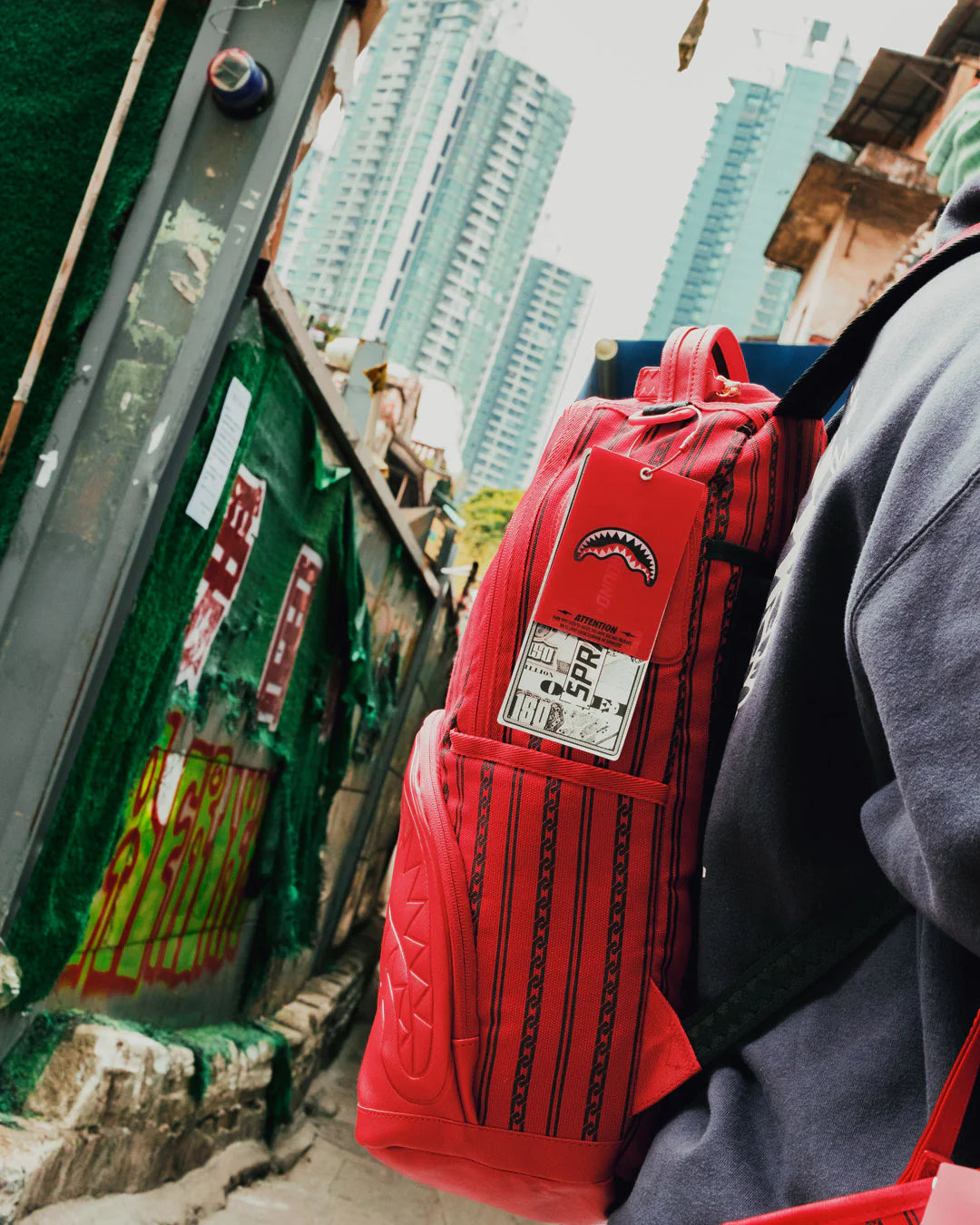 REVERSE SIP 2.0 BACKPACK
